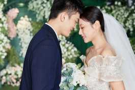 精美粒子背景时尚浪漫婚礼相册展示