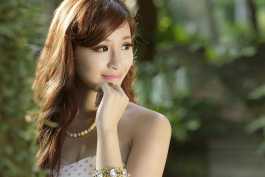 2026第103重发  炫美滑动切换叠放图片画廊相册呈现