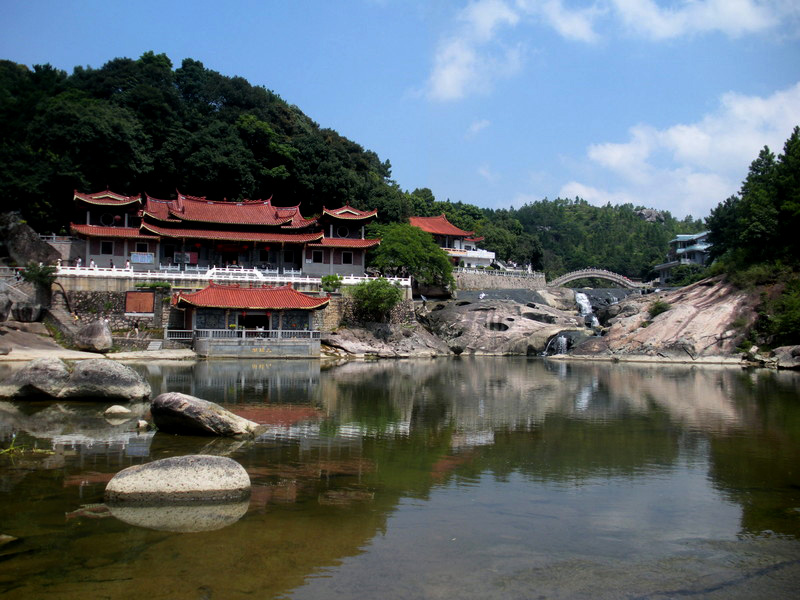 九鲤湖2.jpg