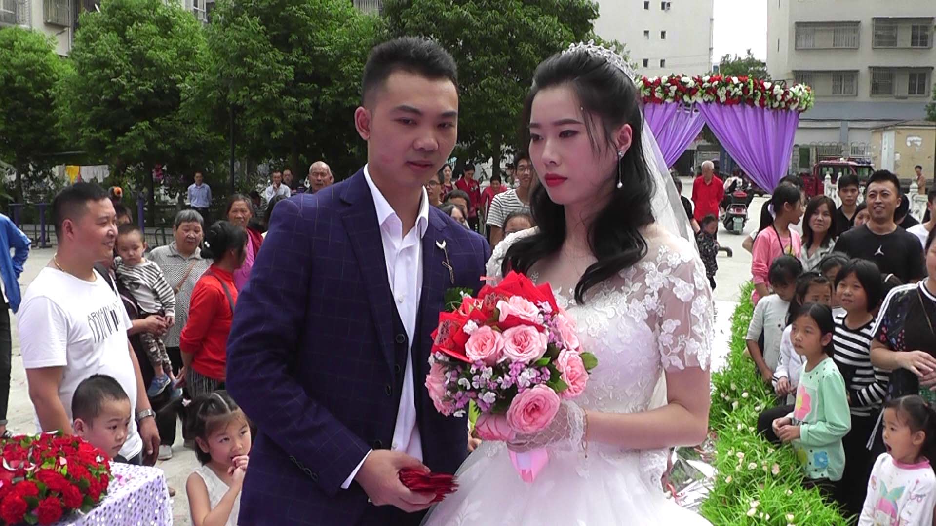 X2018 刘朝平&郑立芳永结百年（无傻丫头歌词字幕）