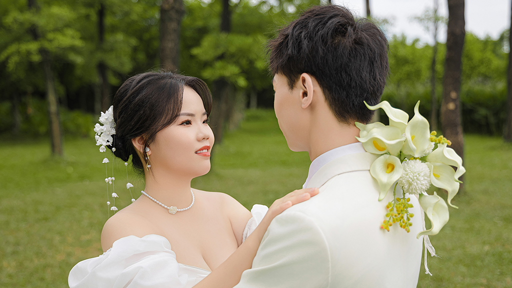 X2018 精美时尚摇动与缩放婚礼特效写真相册《爱是你我》