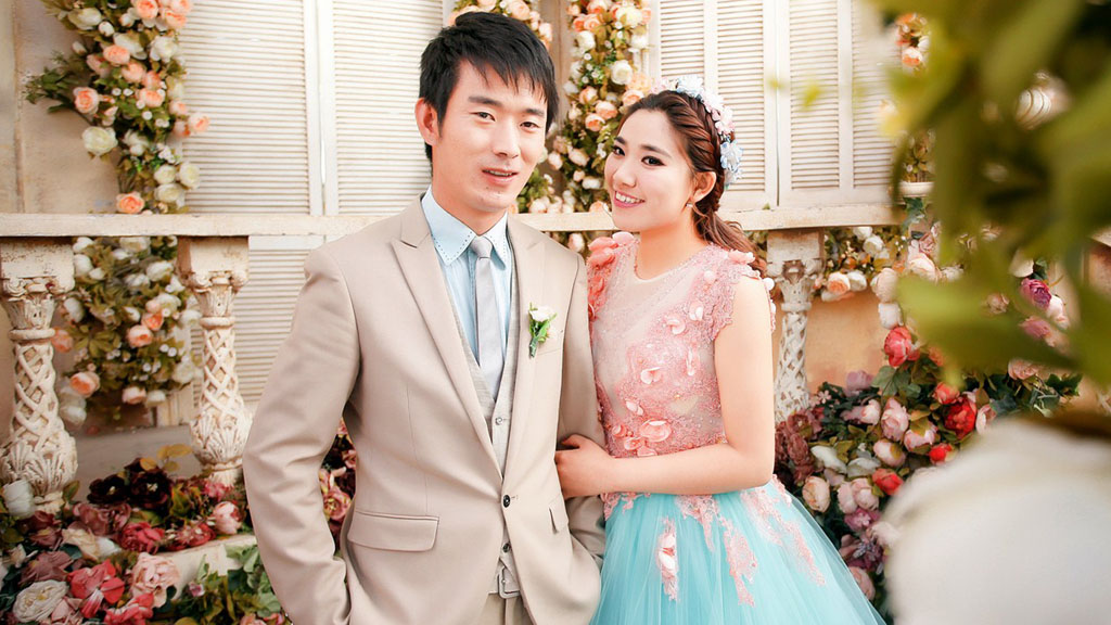 X2018 绚丽唯美红色玫瑰婚礼婚庆图文展示